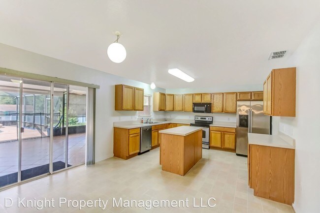 Building Photo - 5 br, 3.5 bath House - 6087 Sunset Vista Dr