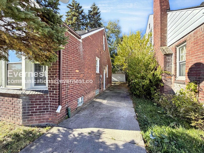 Building Photo - 19657 Caldwell St