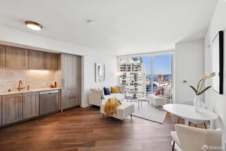 Building Photo - 401 Harrison St