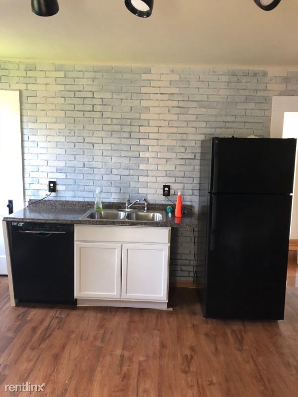 Foto del edificio - 3 br, 1 bath House - 120 academy street
