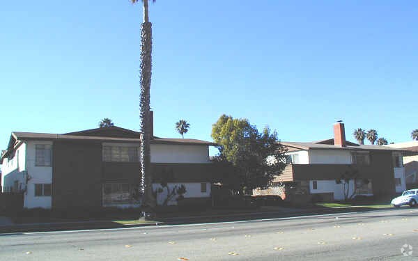 Foto del edificio - 2641-2647 Harbor Blvd
