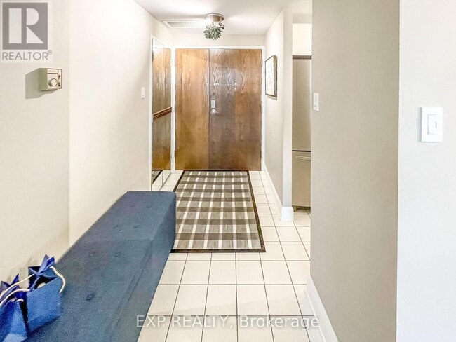 Photo du bâtiment - 2019-2019 Carling Ave