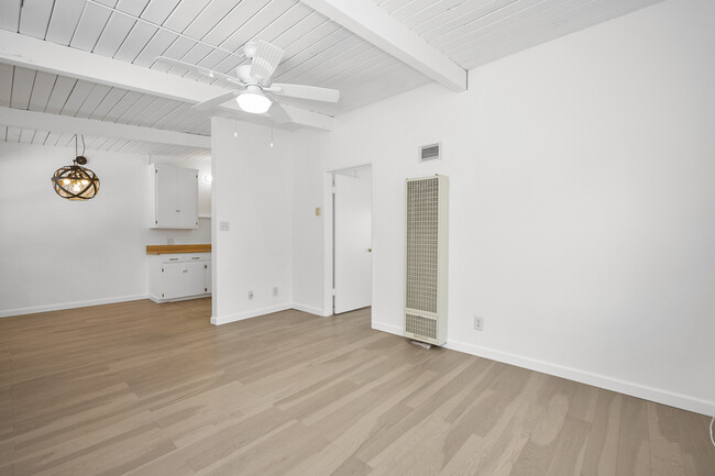 Living Room - 3433 Pearl St