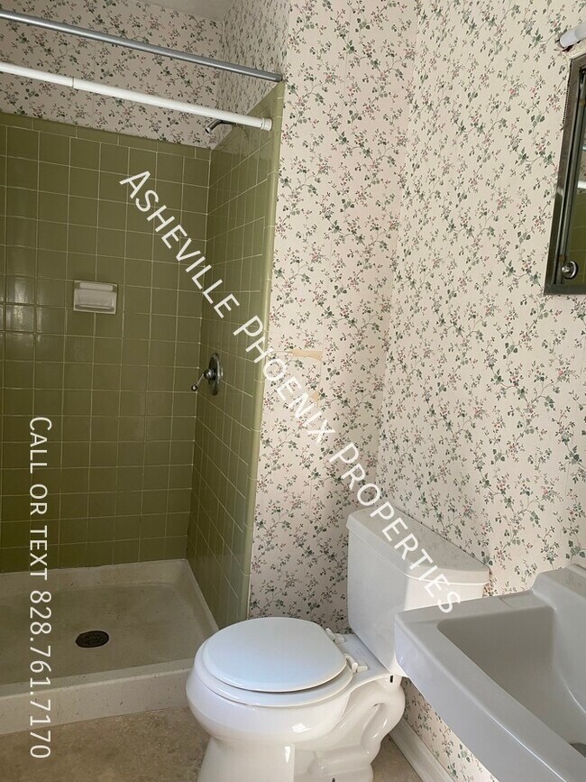 Foto del edificio - 17 Brookcliff Dr