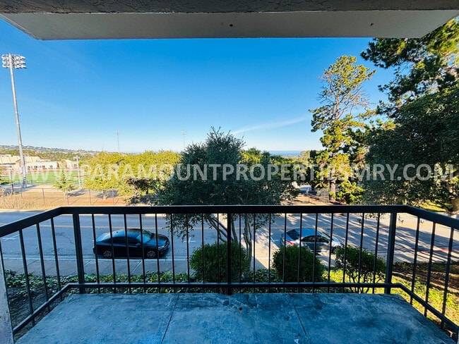 Foto del edificio - 500 Glenwood Cir