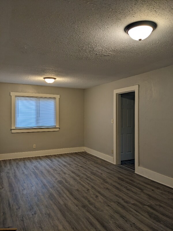 Building Photo - 2705 Meek Ave