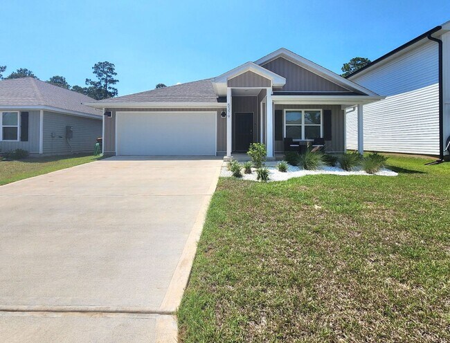 Foto del edificio - Almost Brand New 4 Bedroom, 2 Bath located...