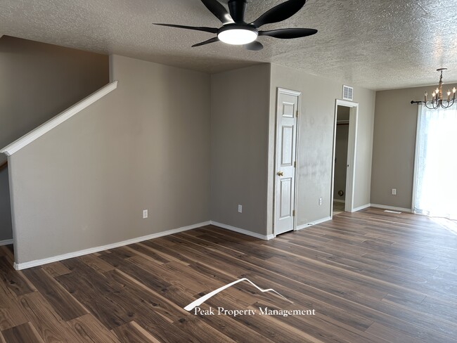 Building Photo - 2524 Colfax Dr
