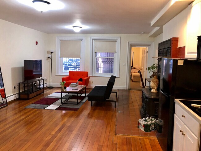 Foto del edificio - 109 Beacon St