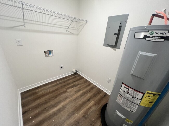 Building Photo - Brand New 2 Bedroom, 2 Bathroom Rental in ...