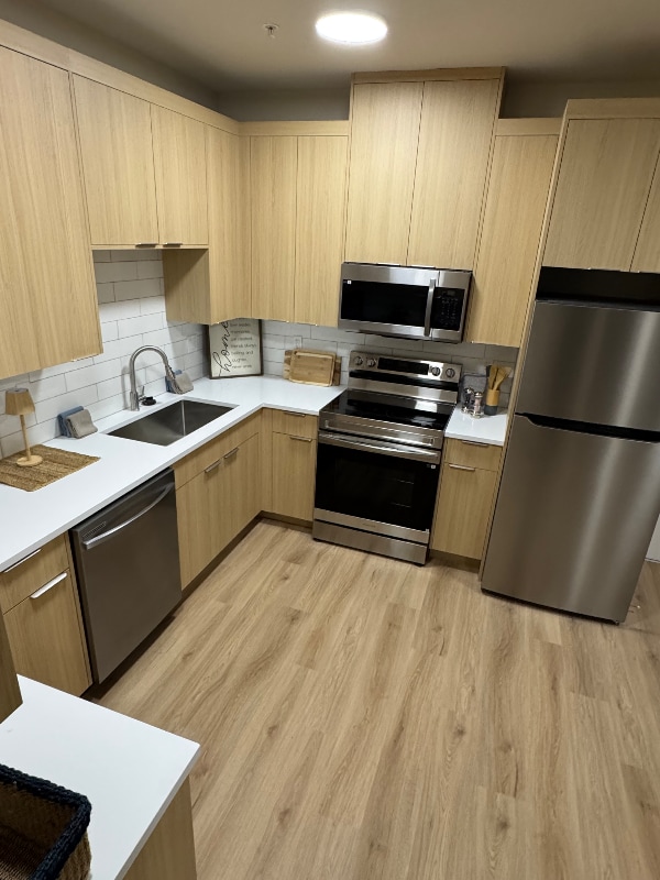 Foto del edificio - 6110 NE Willow St