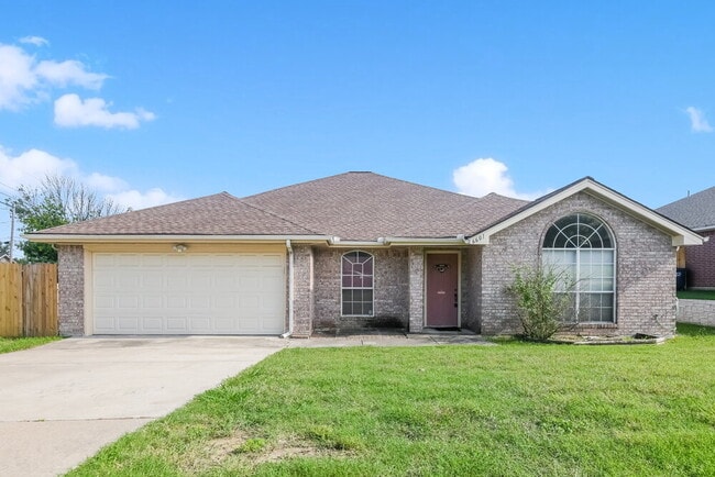 Building Photo - 6601 Basswood Dr