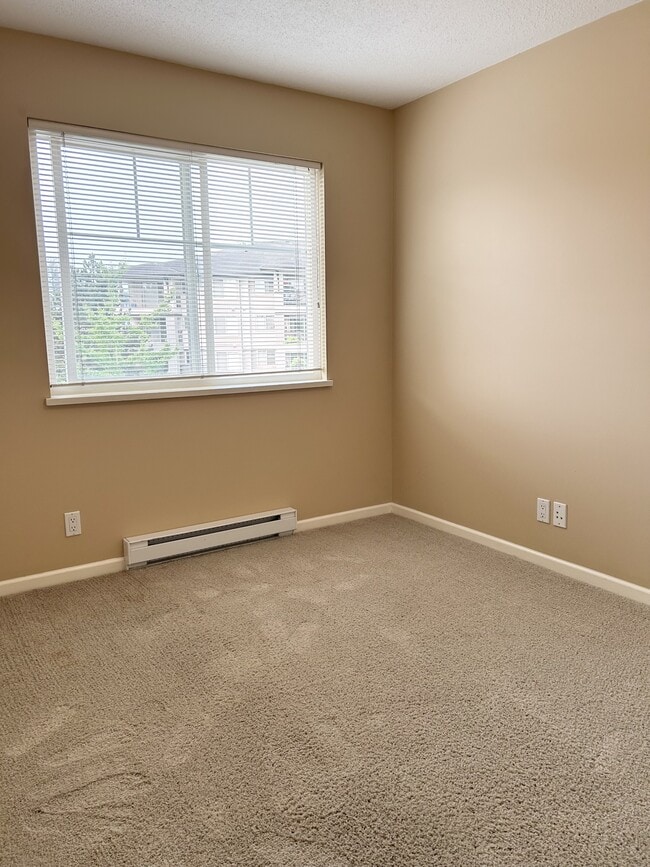 Building Photo - 7556-7556 Topaz Dr