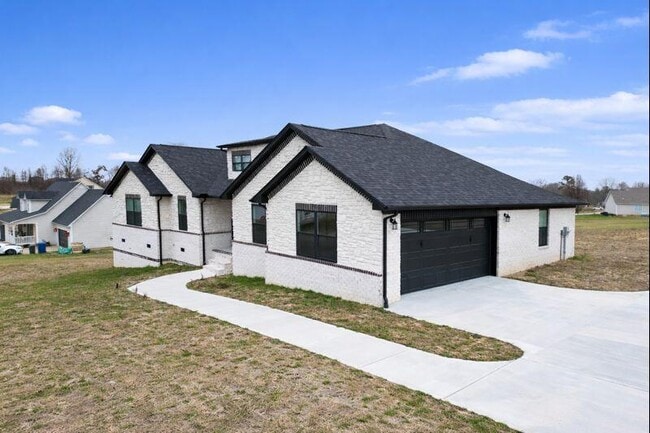 Building Photo - 46 Caden Ln