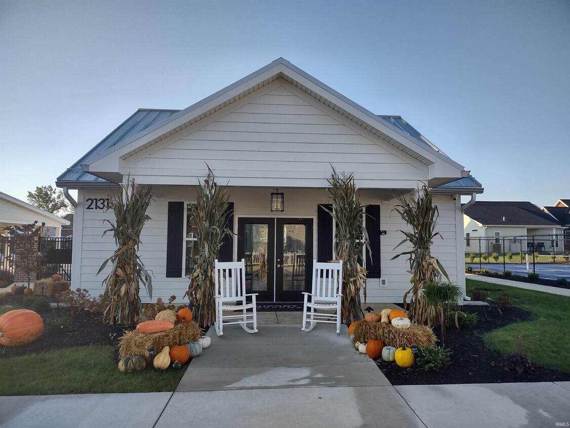 Primary Photo - 10276 Pokagon Lp