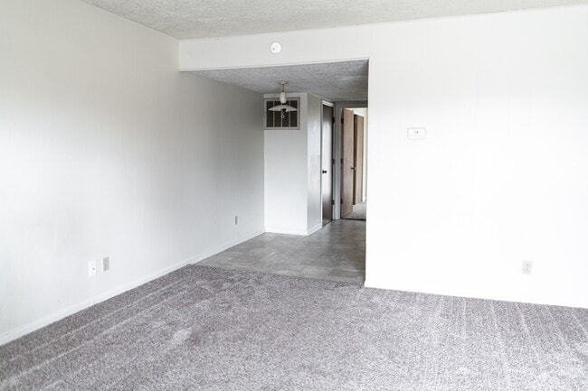 Building Photo - 1243 E Dawn Dr