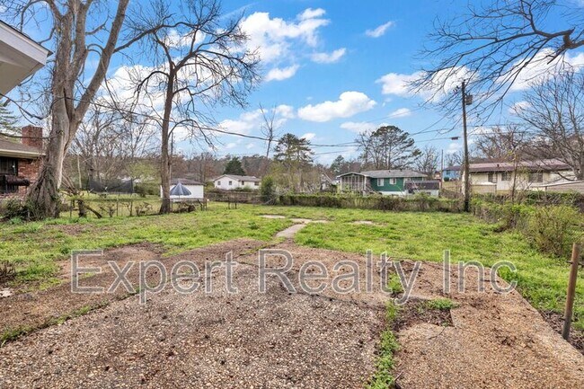 Building Photo - 532 Athens Ct