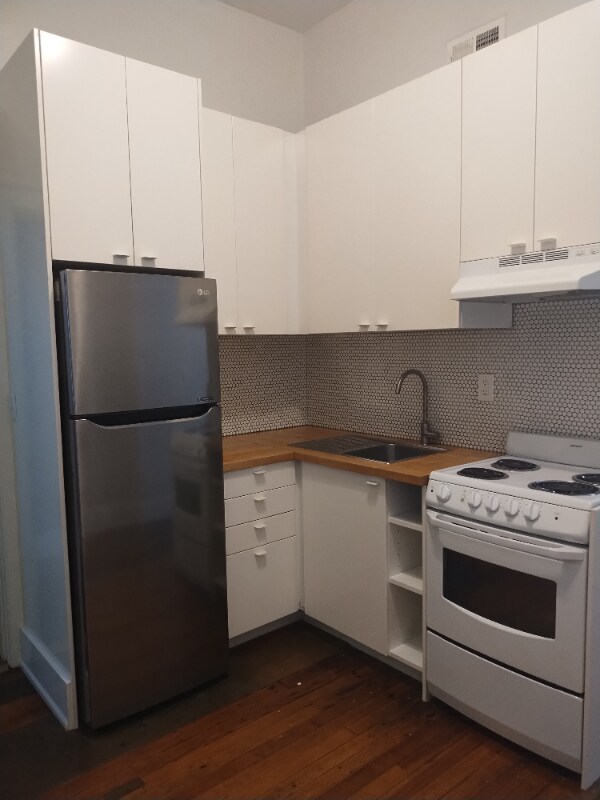 Foto del edificio - 309 E 13th St