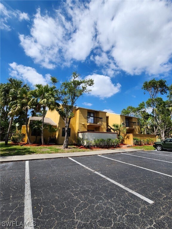 Foto del edificio - 2935 Winkler Ave