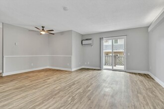 Interior Photo - Grossmont Bluffs