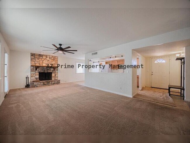 Foto del edificio - 2429 E Juanita Ave