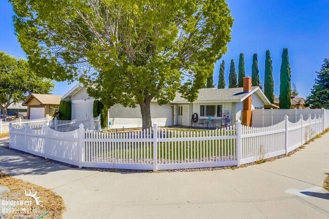 Building Photo - Beautiful 3Bdm 2Ba Home in Oceanside!