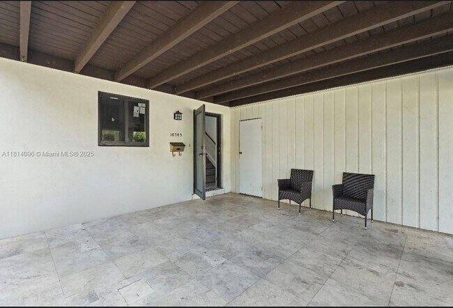 Foto del edificio - 10747 NE 2nd Pl