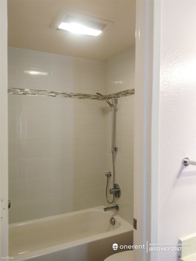 Building Photo - 2 br, 2 bath Condo - 6242 Shelter Creek Ln