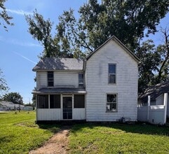 Building Photo - 461 E Garfield Ave