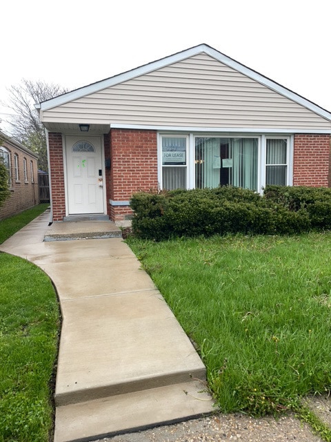 Primary Photo - AVAILABLE NOW! - 9231 S Euclid Ave, Chicag...
