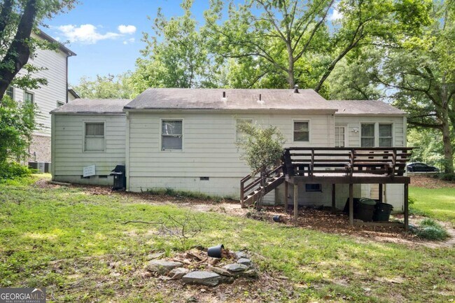 Building Photo - 1738 Duke Rd