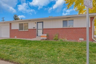 Building Photo - 4282 W Virginia Ave