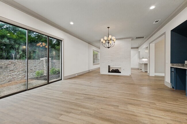 Building Photo - 6030 Steamboat Dr