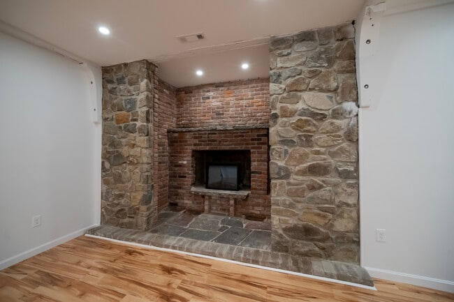 Photo - 10 Wampanoag Trl Apartment