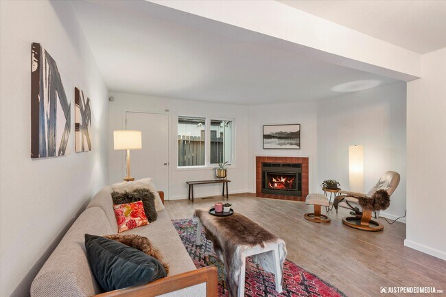 Living Room Fireplace - 4075 E 20th Ave
