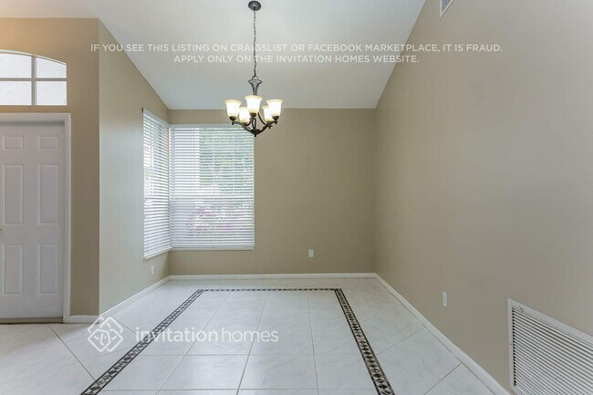 Foto del edificio - 9296 Lake Serena Dr