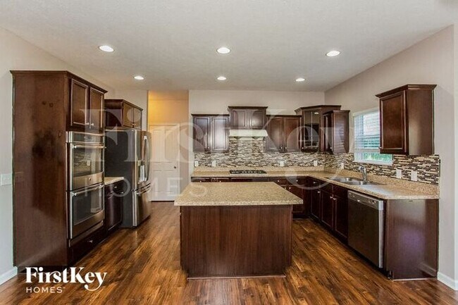 Building Photo - 5847 Sly Fox Ln