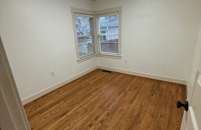 Foto del edificio - 7427 SE 66th Ave