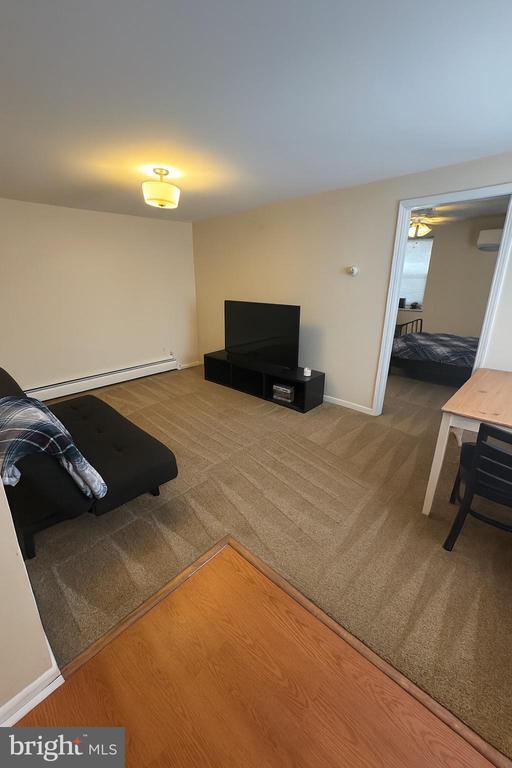 Building Photo - 871-UNIT Highland Ave