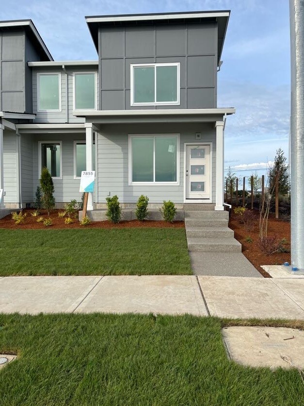 Front of the house - 7855 SE Kinnaman St