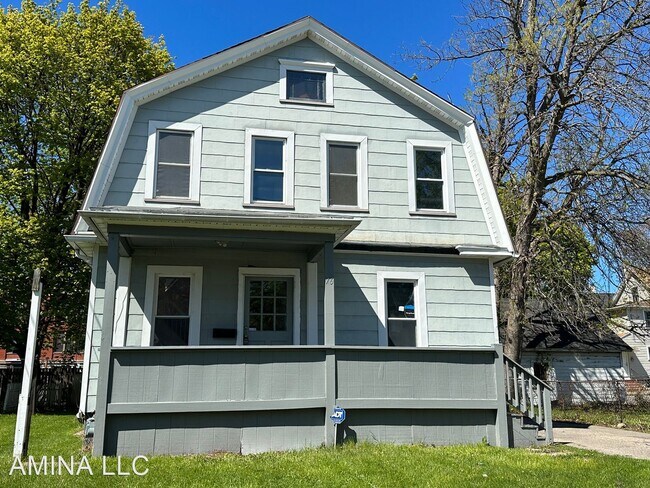 Foto del edificio - 3 br, 1 bath House - 76 Palm St