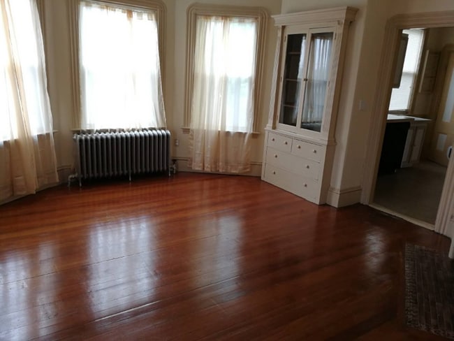 Photo - 34 Hume Ave Apartment