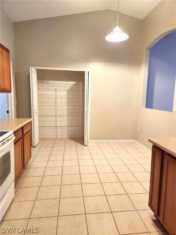 Foto del edificio - 2472 Nature Pointe Loop