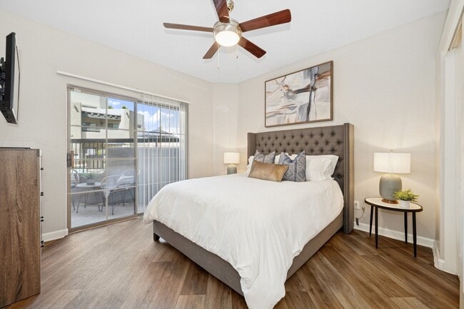 Building Photo - Scottsdale Horizon Apartments
