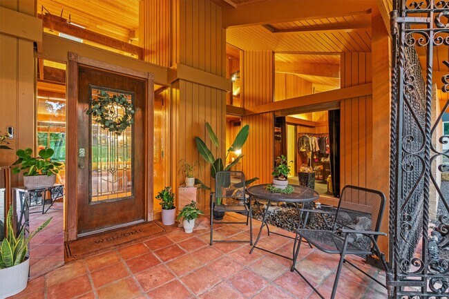 Foto del edificio - 29 Winged Foot Dr