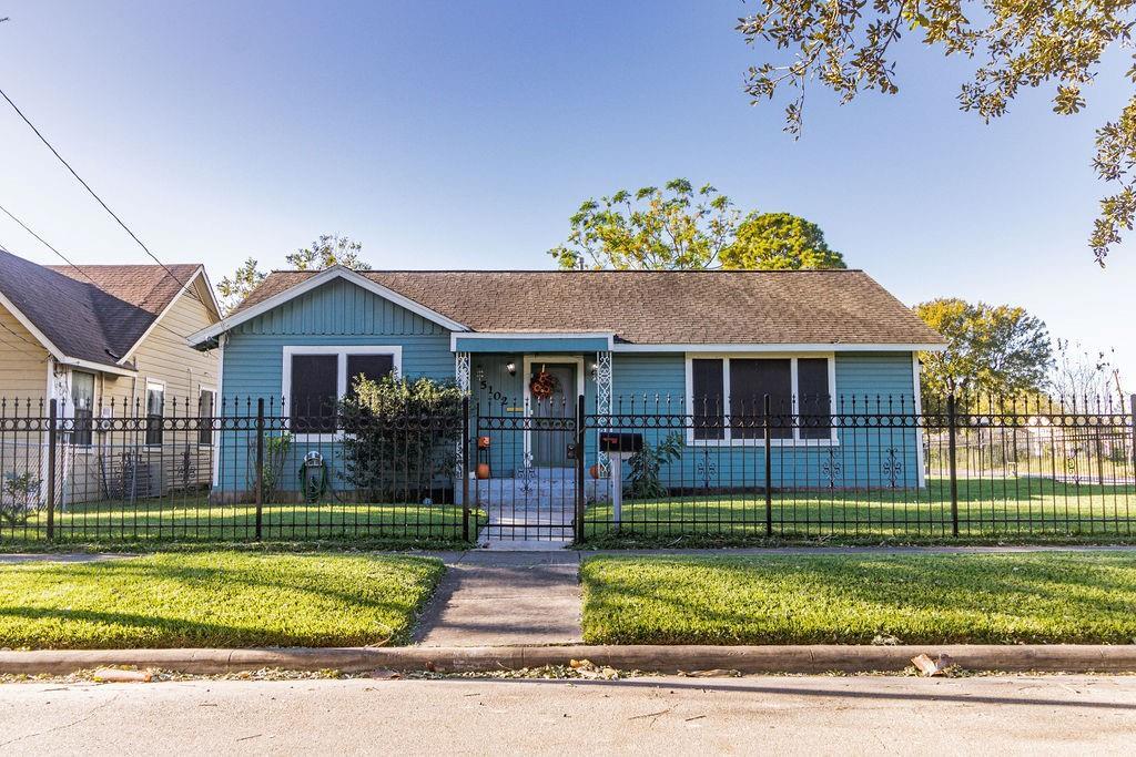 5102 Leeland St, Houston, TX 77023 House for Rent in Houston, TX