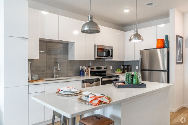 1HAB, 1BA - 655SF - A1 - Cocina - Havana Square Apartments