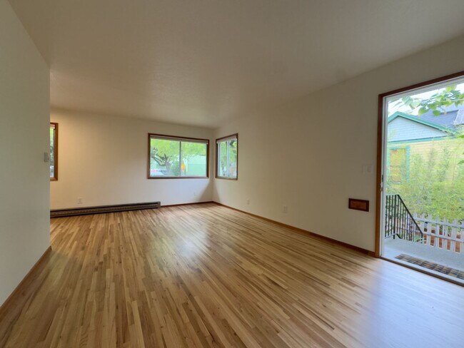 Building Photo - Brooklyn Excellence-2 Bed Duplex Unit
