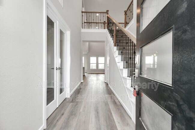 Foto del edificio - 1218 Raburn Run Ln