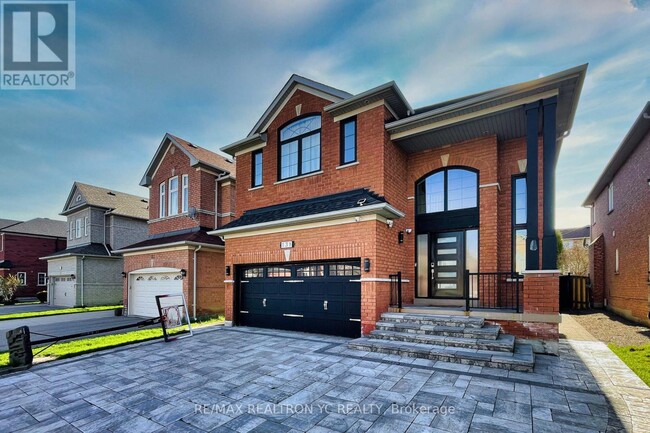 Building Photo - 131 Silver Linden Dr